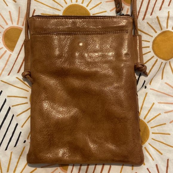 Latico cross body - Picture 2 of 3